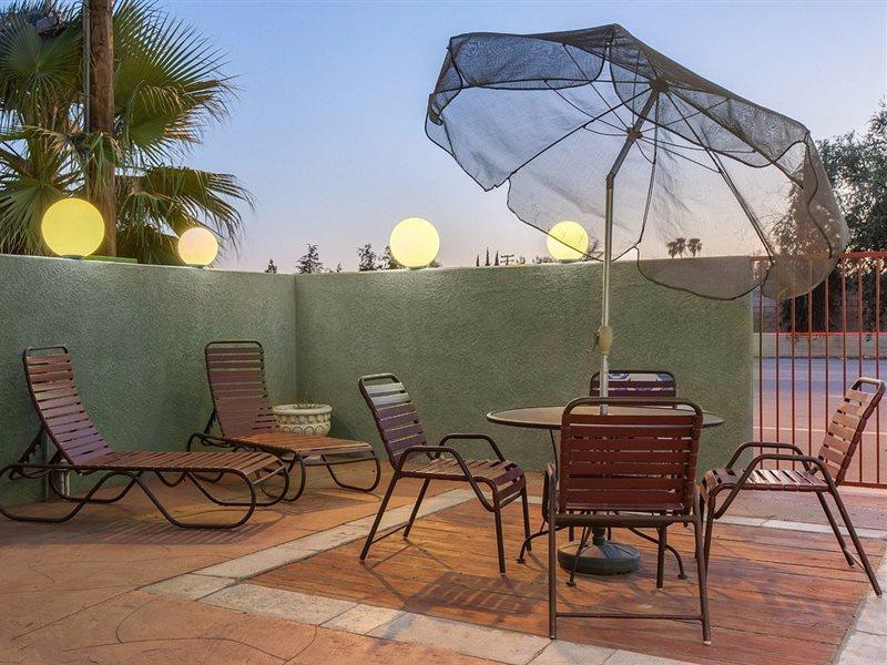 America'S Best Value Inn & Suites Bakersfield Central Εξωτερικό φωτογραφία
