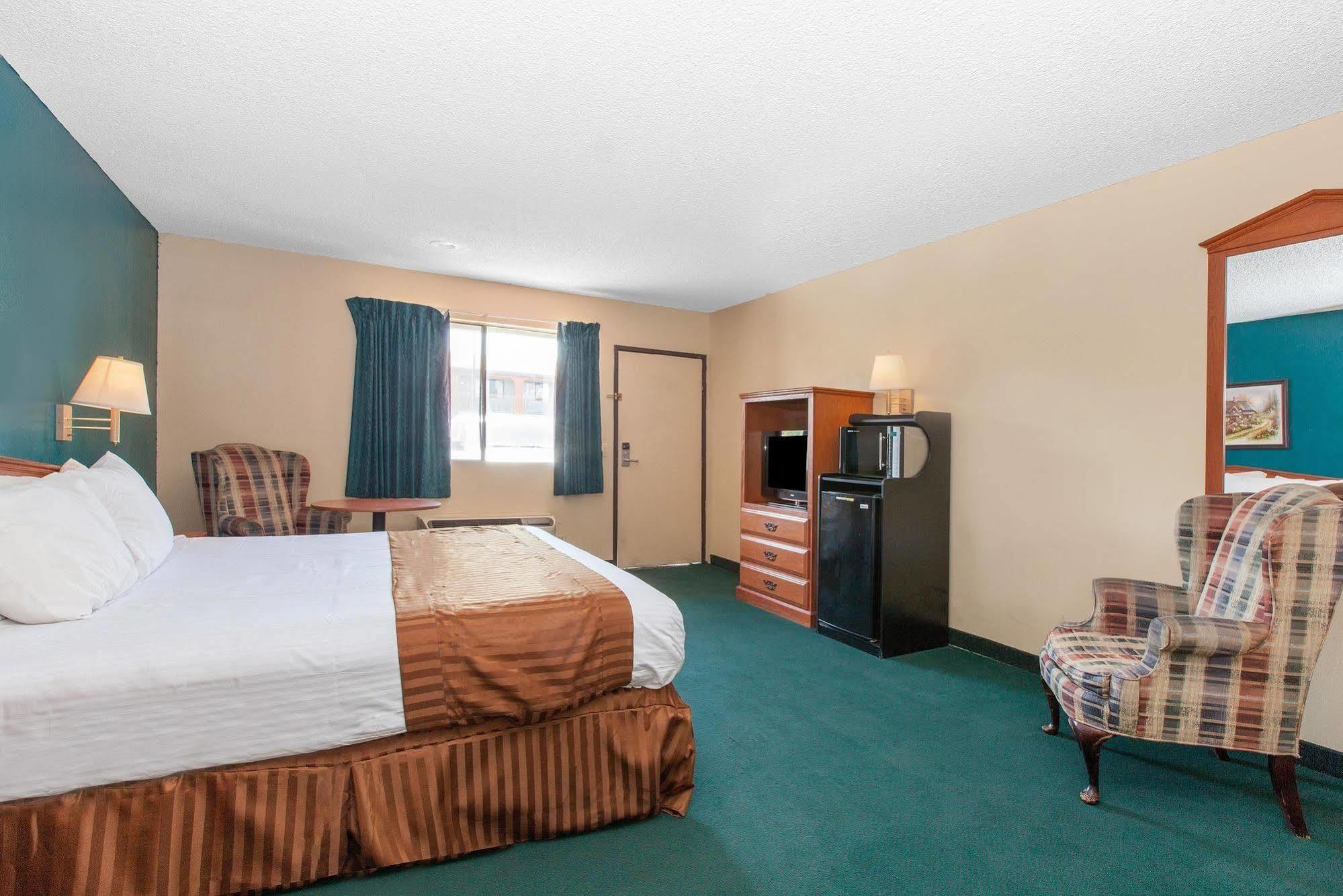 America'S Best Value Inn & Suites Bakersfield Central Εξωτερικό φωτογραφία